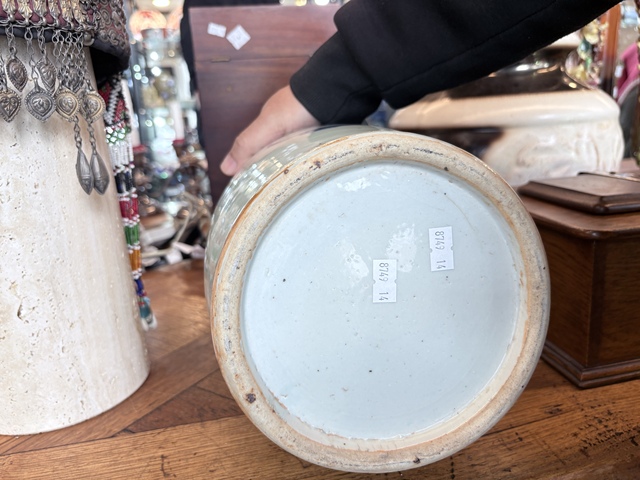 古玩陶瓷花鳥紋青花瓶真品鑒賞圖