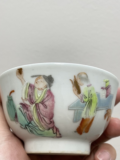 古玩陶瓷粉彩人物故事紋茶碗真品鑒賞圖