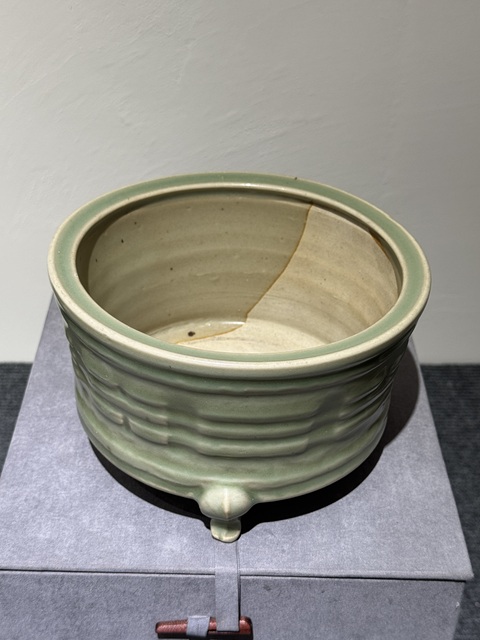 古玩陶瓷龍泉青瓷行爐真品鑒賞圖