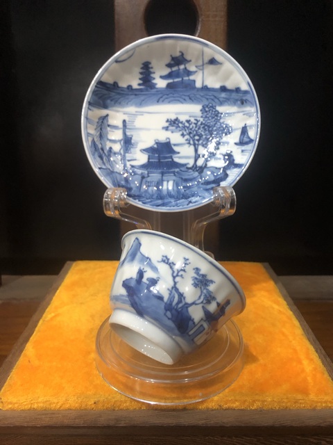 古玩陶瓷青花杯盤真品鑒賞圖