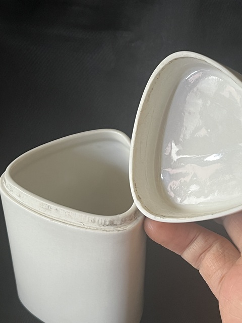 古玩陶瓷蓋盒真品鑒賞圖