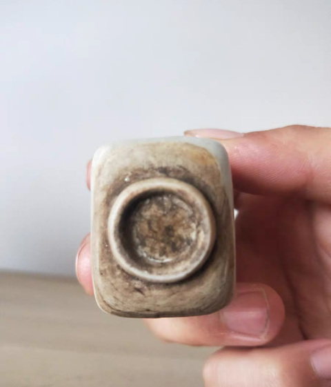 古玩陶瓷日本明治青花鼻煙壺真品鑒賞圖