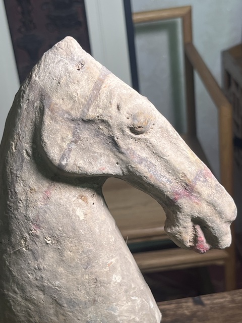 古玩陶瓷漢代馬頭拍賣,當前價格2200元