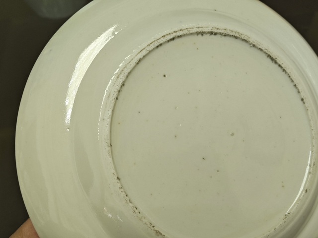 古玩陶瓷人物故事紋廣彩盤真品鑒賞圖