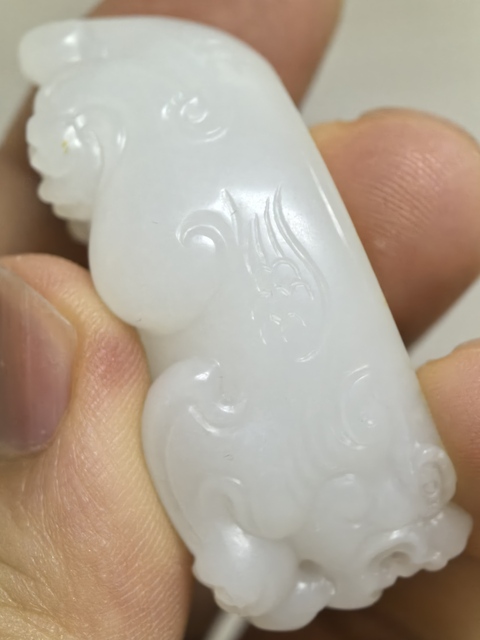 古玩玉器和田玉雕“貔貅”把件真品鑒賞圖