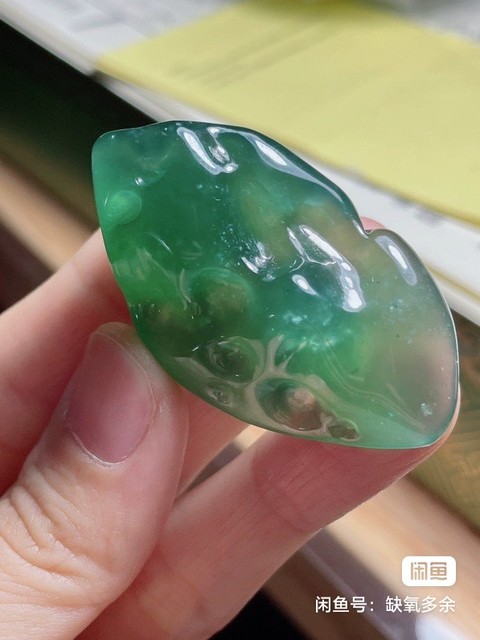 古玩玉器非洲翠(獨龍玉)隨形掛件真品鑒賞圖