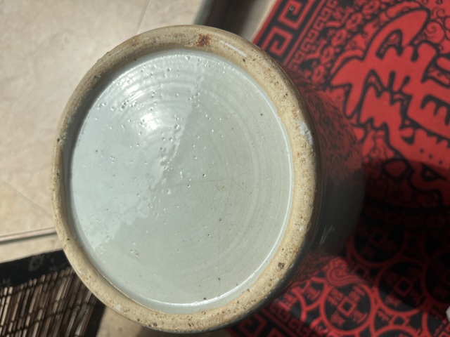 古玩陶瓷豆青青花瓶真品鑒賞圖