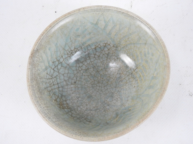 古玩陶瓷青白釉刻花碗真品鑒賞圖