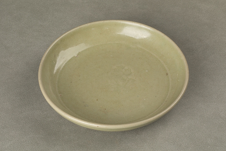 古玩陶瓷龍泉盤真品鑒賞圖