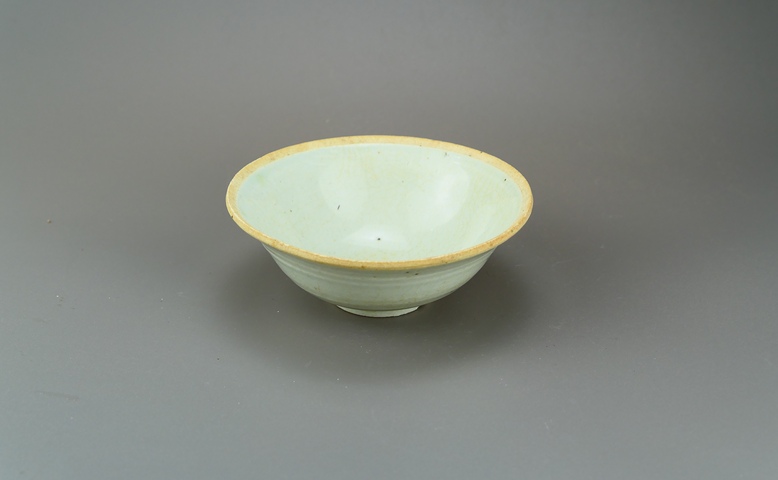 古玩陶瓷湖田窯青白釉斗笠碗真品鑒賞圖