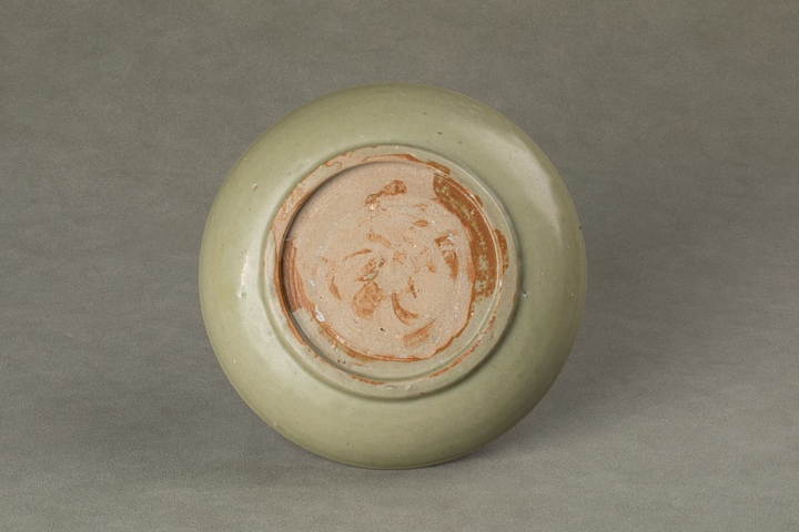古玩陶瓷龍泉青瓷印花盤真品鑒賞圖