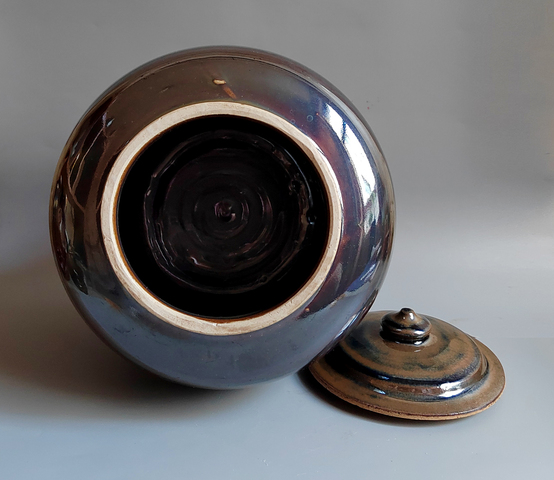 古玩陶瓷烏金釉蓋罐真品鑒賞圖