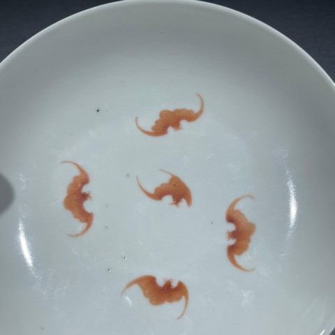 古玩陶瓷黃地粉彩花卉紋盤真品鑒賞圖