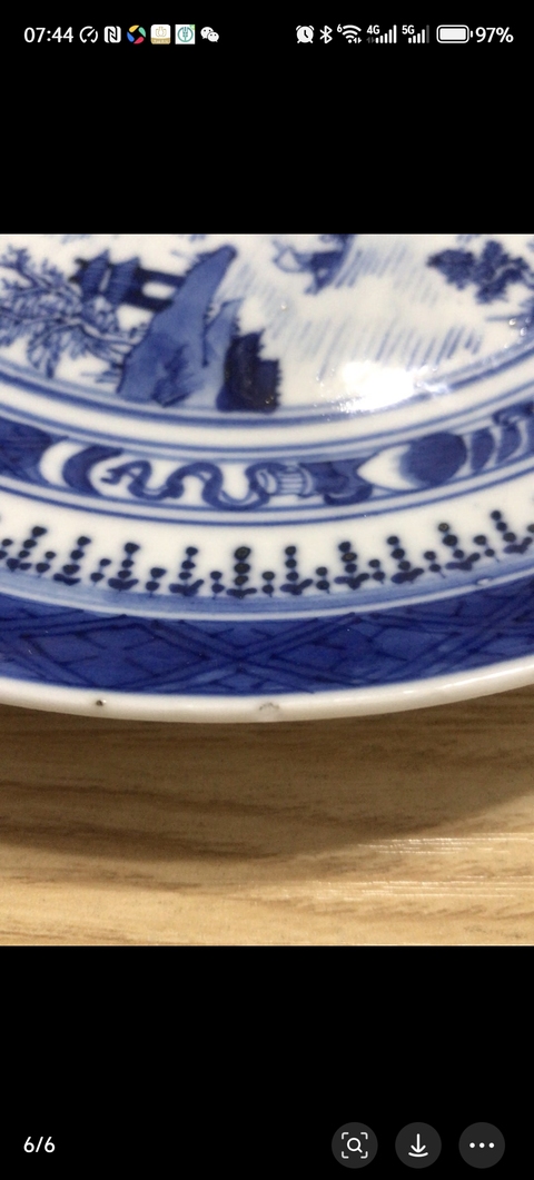 古玩陶瓷樓臺亭閣山水紋青花盤真品鑒賞圖