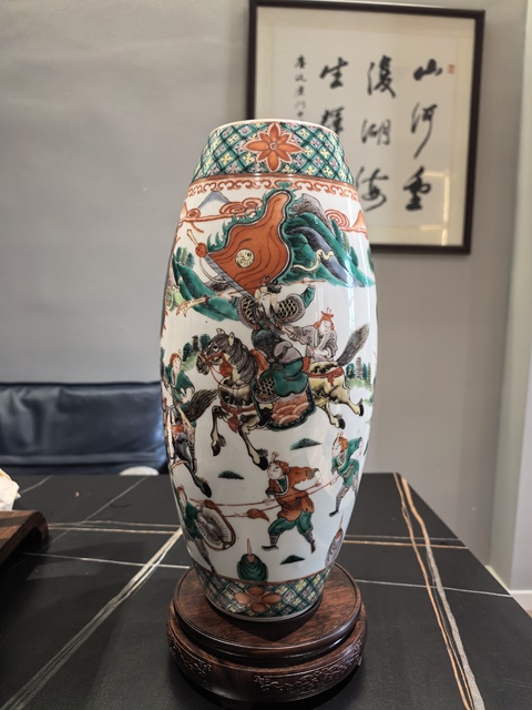 古玩陶瓷五彩掛帥封金故事紋橄欖瓶拍賣,當前價格17888元