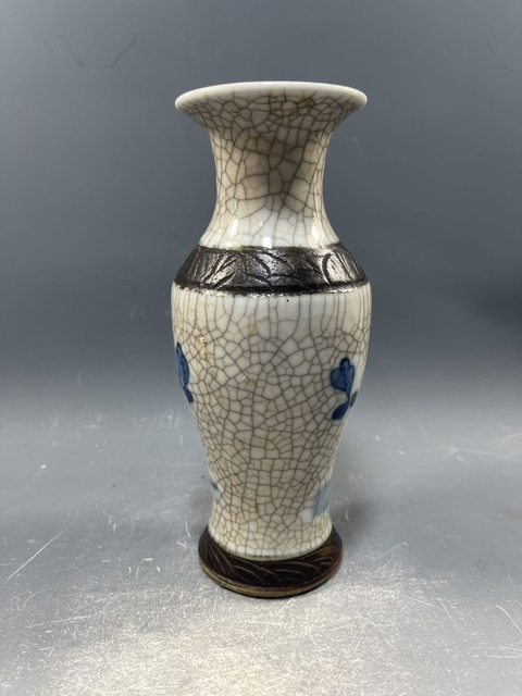 古玩陶瓷【清晚】哥釉青花花鳥紋觀音瓶【傳世佳品】【收藏珍品】拍賣,當前價格0元