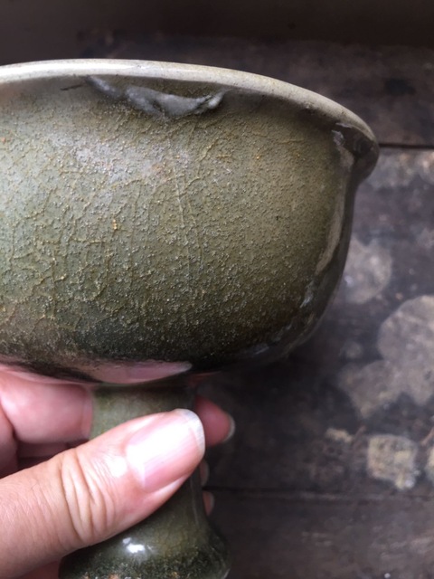 古玩陶瓷龍泉青瓷魚紋高足杯真品鑒賞圖