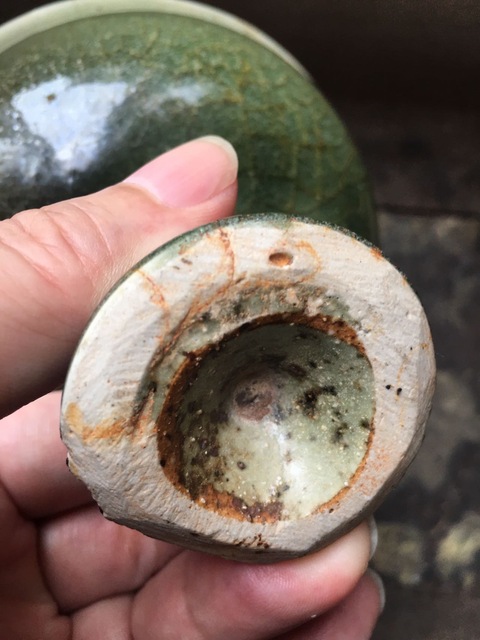 古玩陶瓷龍泉青瓷魚紋高足杯真品鑒賞圖