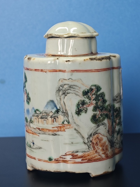 古玩陶瓷茶葉罐拍賣(mài)，當(dāng)前價(jià)格2200元