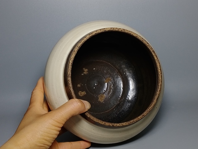 古玩陶瓷元代,磁州窯白釉罐拍賣,當(dāng)前價(jià)格2500元