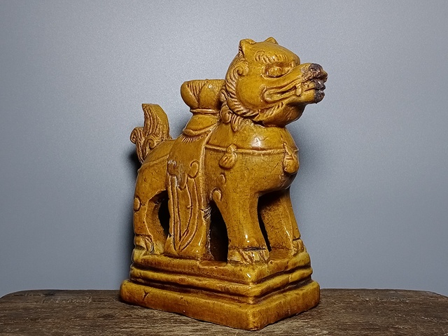 古玩陶瓷清代,獅子燭臺拍賣,當前價格866元