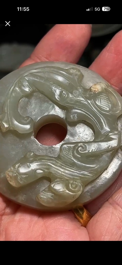 古玩玉器螭龍紋玉璧真品鑒賞圖