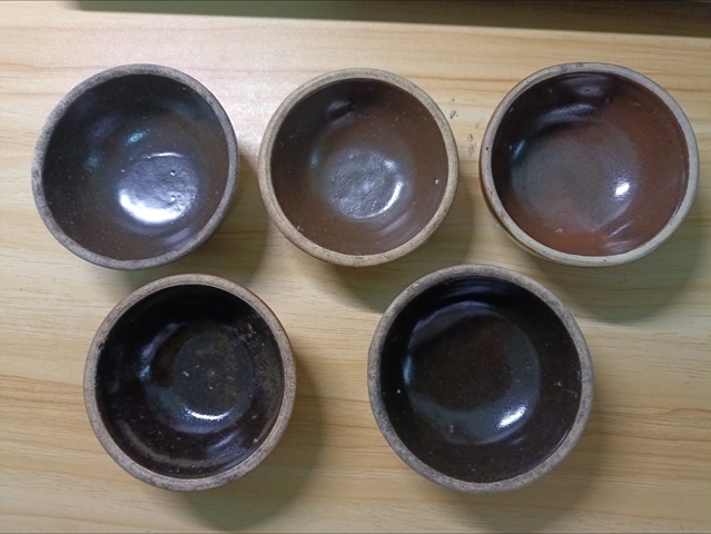 古玩陶瓷黑釉茶碗真品鑒賞圖