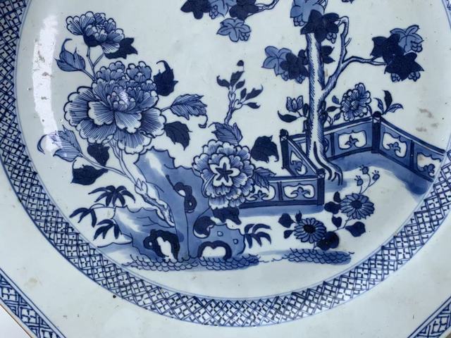 古玩陶瓷清乾隆·青花花卉紋八方盤拍賣,當前價格188元