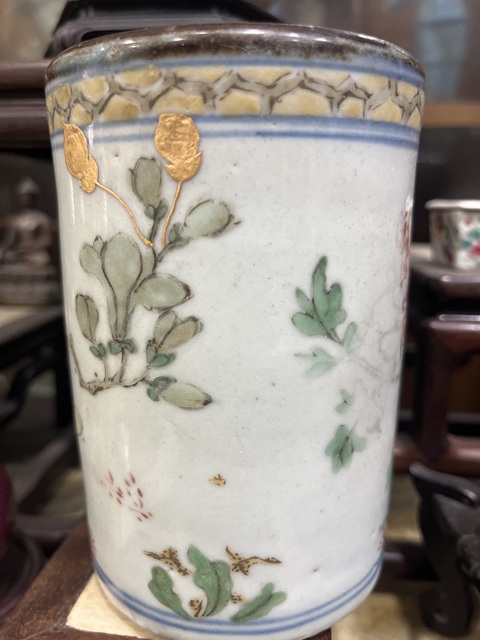 古玩陶瓷花鳥紋五彩筆筒真品鑒賞圖