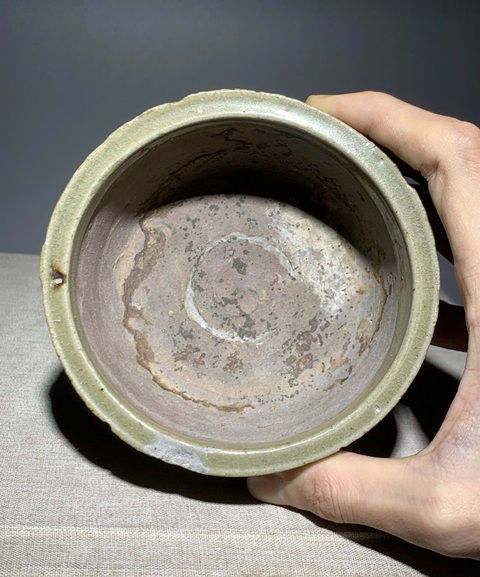 古玩陶瓷明龍泉吊腳爐拍賣,當前價格1250元