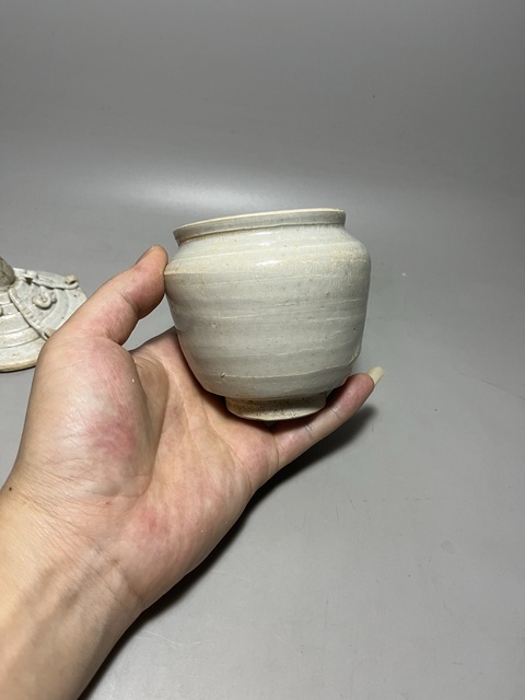 古玩陶瓷青白釉茶葉罐拍賣,當(dāng)前價格0元