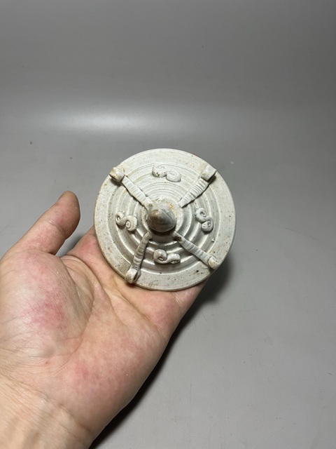 古玩陶瓷青白釉茶葉罐拍賣,當(dāng)前價格0元