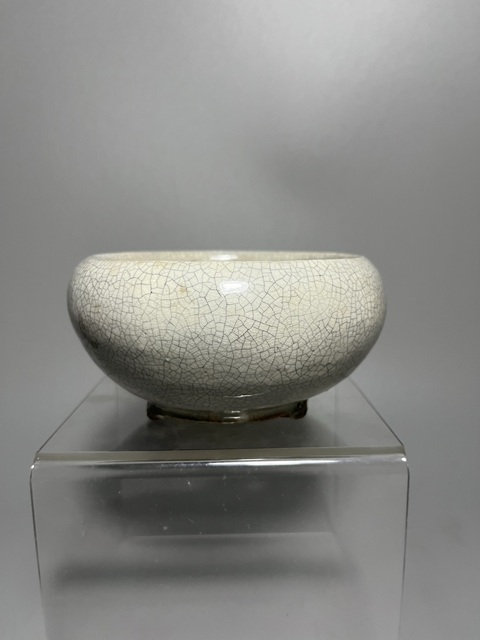 古玩陶瓷漳州窯哥釉香爐拍賣,當前價格0元