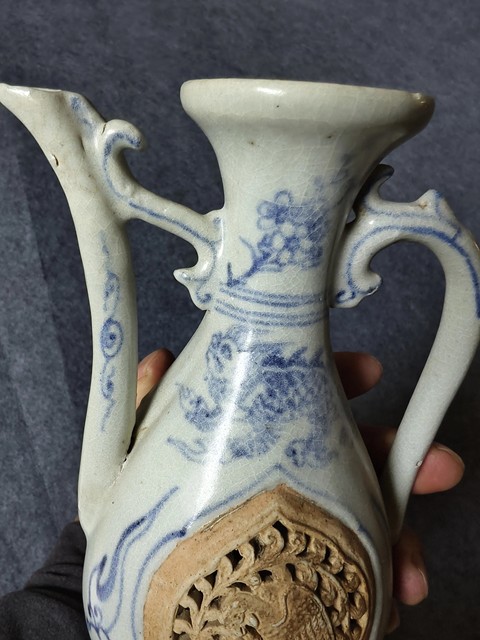 古玩陶瓷晚明安南窯青花壺真品鑒賞圖