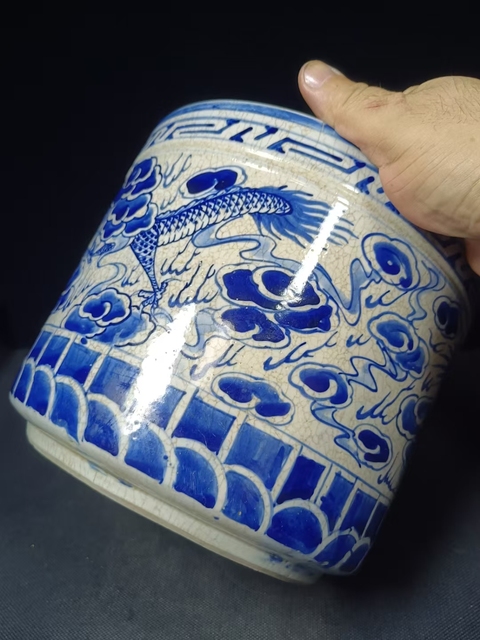 古玩陶瓷龍紋青花香爐真品鑒賞圖