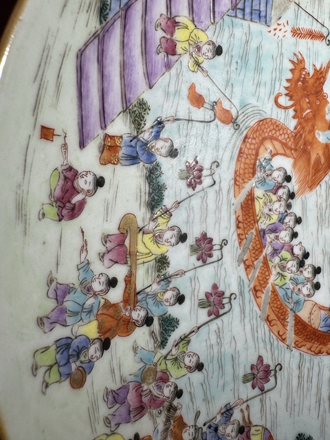 古玩陶瓷粉彩盤真品鑒賞圖