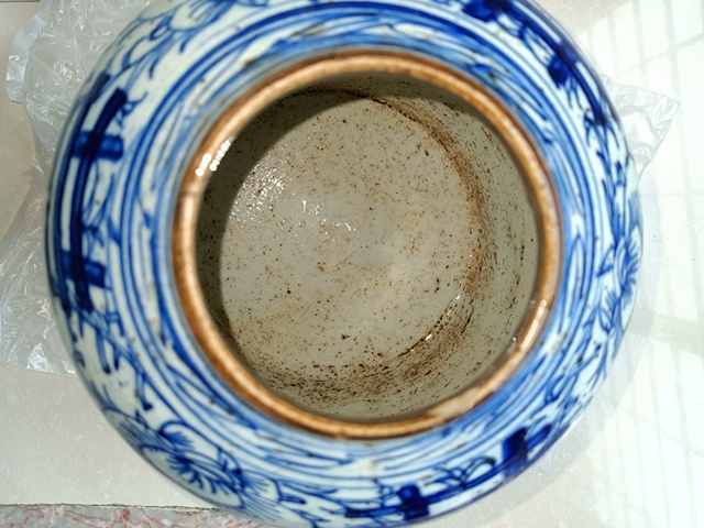 古玩陶瓷纏枝花囍字紋罐真品鑒賞圖