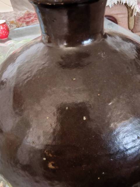 古玩陶瓷上限為清的黑釉瓶真品鑒賞圖