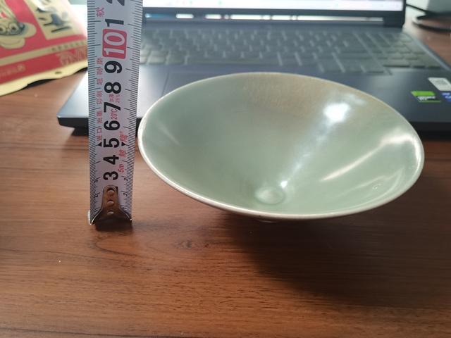 古玩陶瓷龍泉青瓷斗笠盞真品鑒賞圖