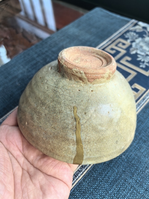 古玩陶瓷元末明初·龍泉青瓷印章紋碗拍賣,當前價格1200元