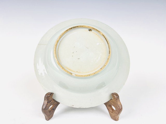 古玩陶瓷清早期·粉彩花卉折沿盤真品鑒賞圖