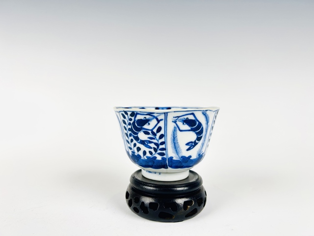 古玩陶瓷清光緒·青花魚藻紋葵花杯真品鑒賞圖