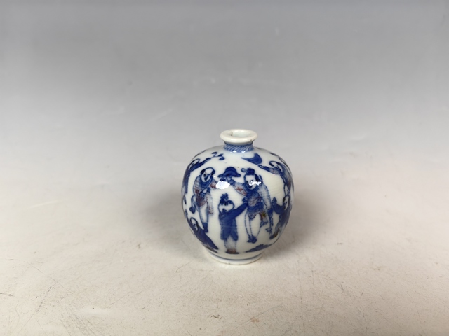 古玩陶瓷清晚青花釉里紅司馬光砸缸嬰戲紋鼻煙壺真品鑒賞圖