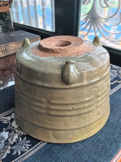 古玩陶瓷明代·龍泉青瓷八卦三足爐拍賣，當(dāng)前價(jià)格19999元