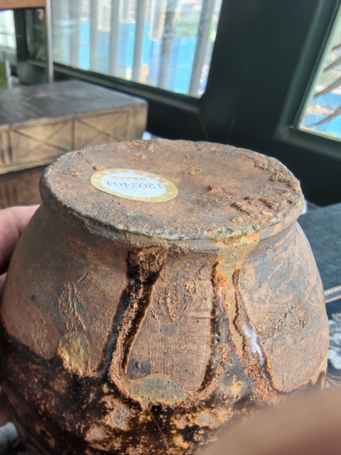 古玩陶瓷唐代·宣州窯醬釉罐拍賣,當前價格999元