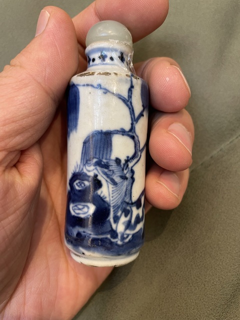 古玩陶瓷清道光 青花柳蔭駿馬圖鼻煙壺拍賣,當(dāng)前價格1300元