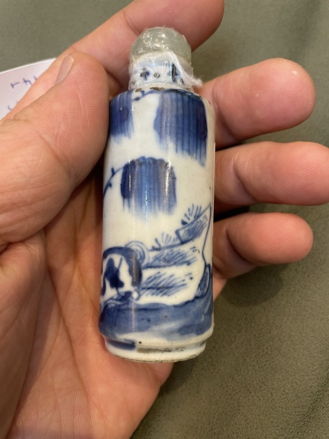 古玩陶瓷清道光 青花柳蔭駿馬圖鼻煙壺拍賣,當(dāng)前價格1300元