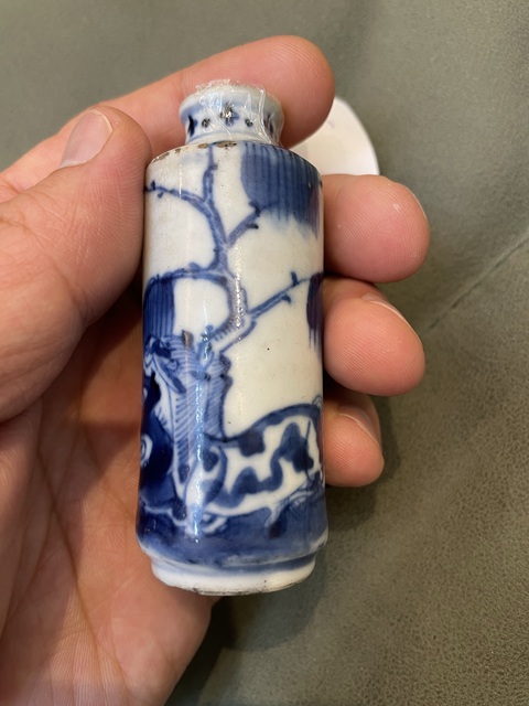 古玩陶瓷清道光 青花柳蔭駿馬圖鼻煙壺拍賣,當(dāng)前價格1300元