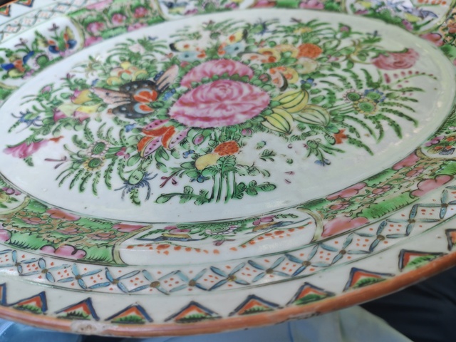 古玩陶瓷廣彩花卉紋大盤真品鑒賞圖