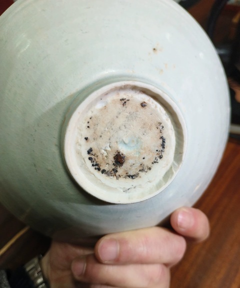 古玩陶瓷青白釉刻劃云氣紋碗真品鑒賞圖